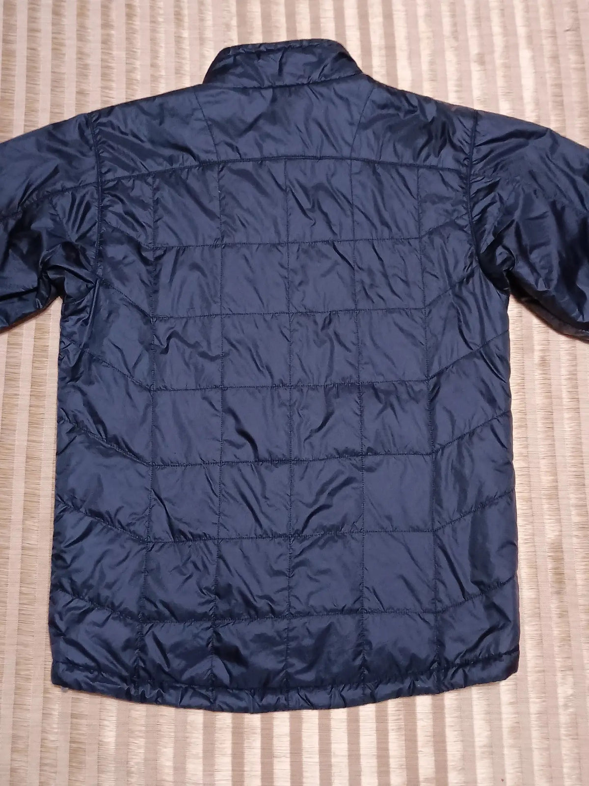 OUTDOOR RESEARCH Chaqueta térmica ligera
