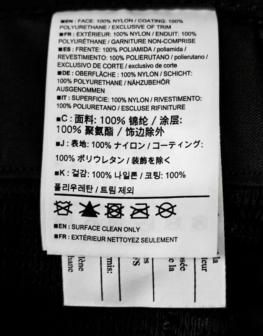 Arc'teryx Arro 22 — Mochila Urbana y Trekking | Color Negro